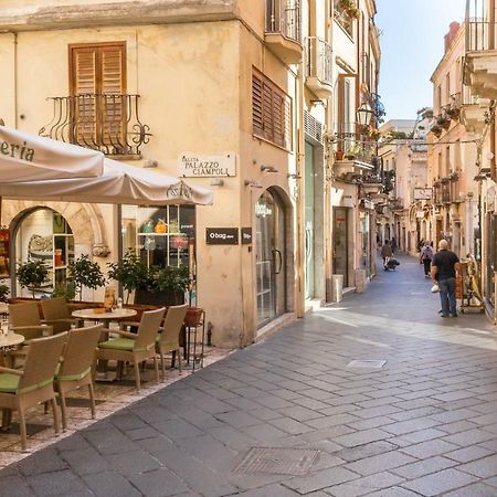 Varo Apartment Taormina Exterior photo